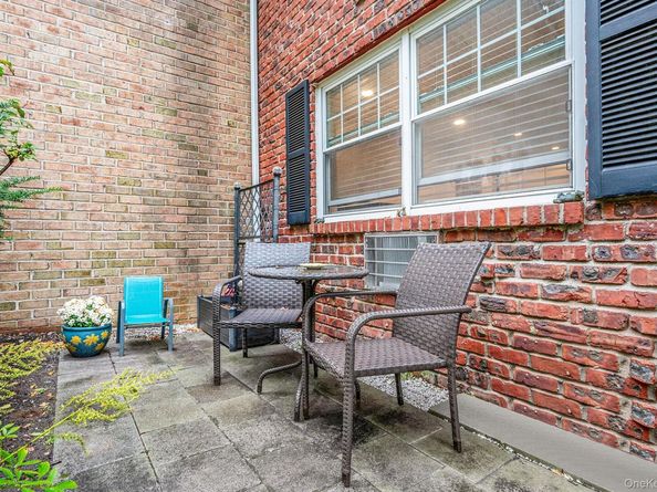 21 Glen Hollow Drive G2, Holtsville NY 11742