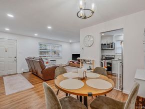 21 Glen Hollow Drive G2, Holtsville NY 11742