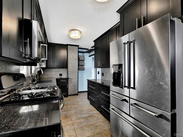 94 Woods Avenue, Roosevelt NY 11575