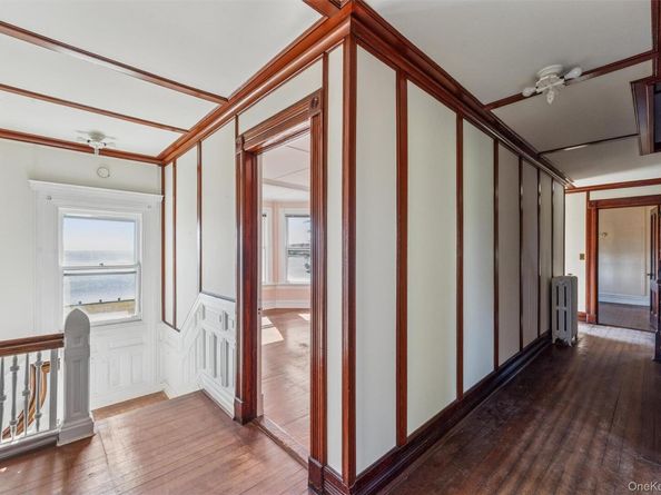 63 S Bay Ave, Eastport NY 11941