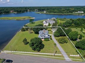 63 S Bay Ave, Eastport NY 11941