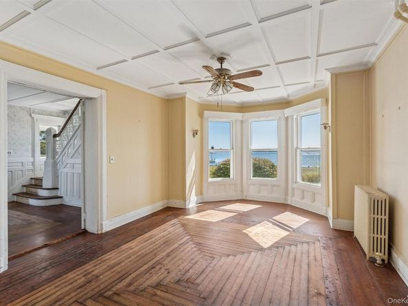 63 S Bay Ave, Eastport NY 11941