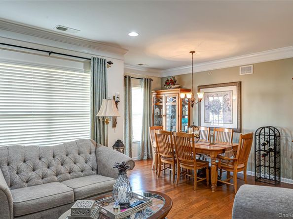 636 Saxton Court 636, Central Islip NY 11722