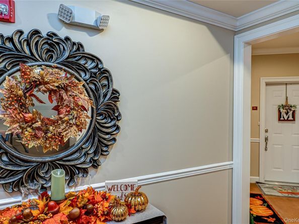 636 Saxton Court 636, Central Islip NY 11722