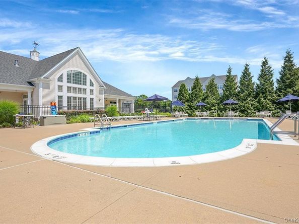 636 Saxton Court 636, Central Islip NY 11722