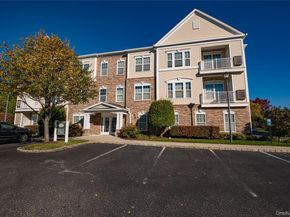636 Saxton Court 636, Central Islip NY 11722