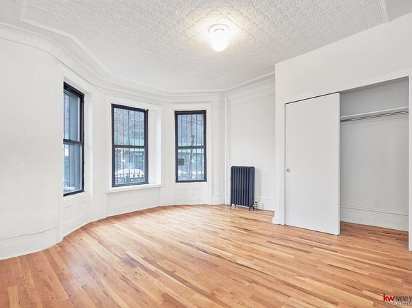 1037 College Avenue, Bronx NY 10456