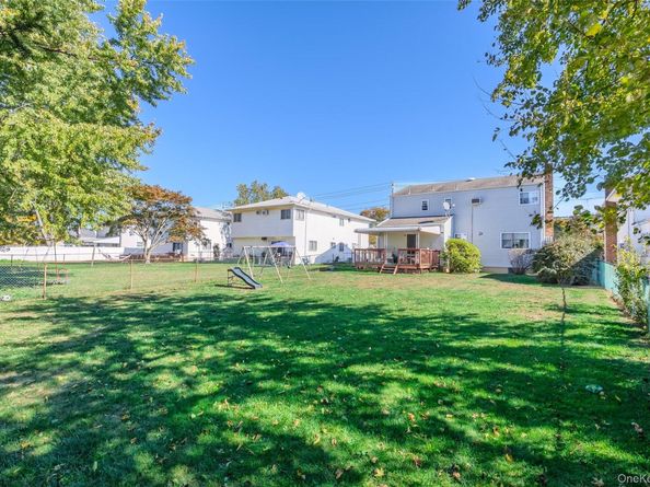 461 N Newbridge Road, Levittown NY 11756