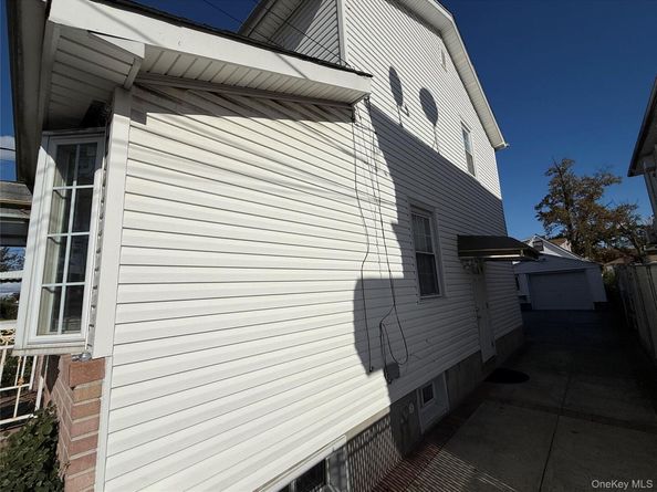 136-29 220th Place 220th Place, Laurelton NY 11413