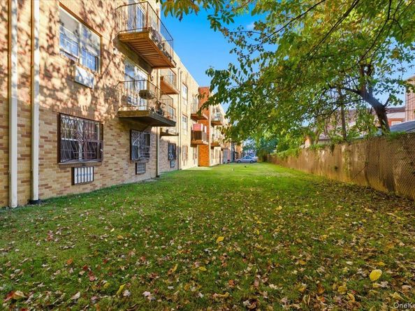 2853 Ely Avenue 3, Bronx NY 10469