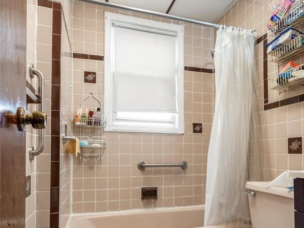 10437 125th Street, Richmond Hill NY 11419