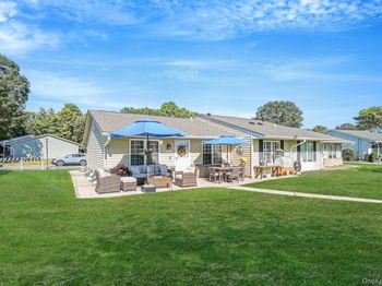 449 Arlington Drive