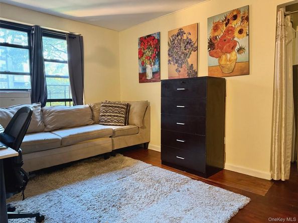 112-25 34 Avenue 3E, Corona NY 11368