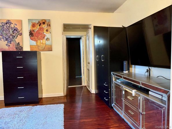 112-25 34 Avenue 3E, Corona NY 11368