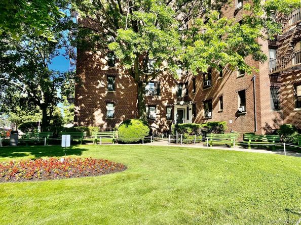 112-25 34 Avenue 3E, Corona NY 11368