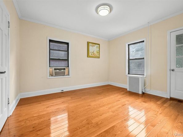 64-38 84th Street, Middle Village NY 11379