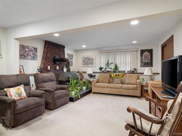 3019 Post Avenue, Wantagh NY 11793
