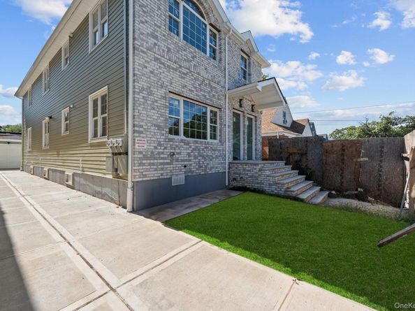 223-12 134th Road, Laurelton NY 11413