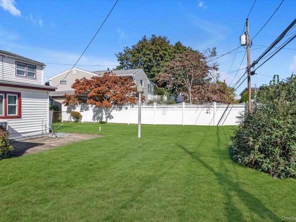 4195 Florence Road, Bethpage NY 11714