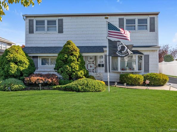 4195 Florence Road, Bethpage NY 11714
