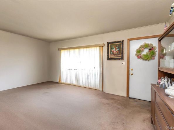 4195 Florence Road, Bethpage NY 11714