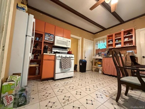292 Laurel Road, Northport NY 11768