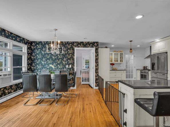 156 N Woods Road, Baiting Hollow NY 11933