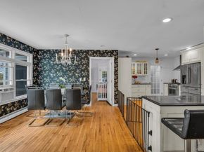 156 N Woods Road, Baiting Hollow NY 11933