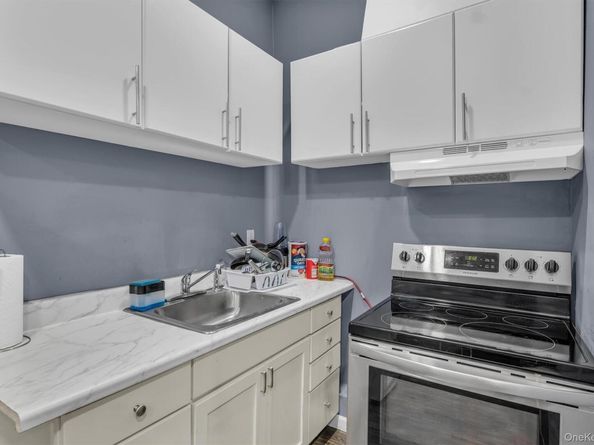 156 N Woods Road, Baiting Hollow NY 11933