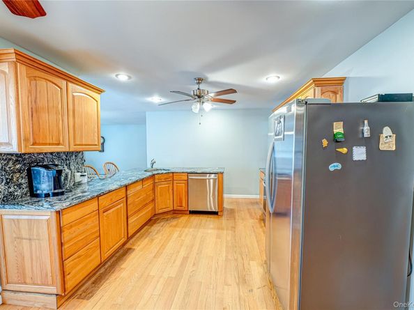 81 Kenwood Drive, Bohemia NY 11716