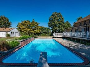 81 Kenwood Drive, Bohemia NY 11716