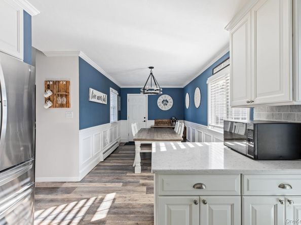19 Carson Lane, Medford NY 11763
