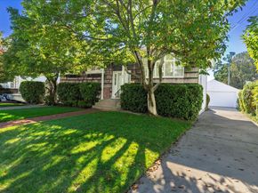 33 Starks Place, Lynbrook NY 11563