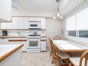 33 Starks Place, Lynbrook NY 11563