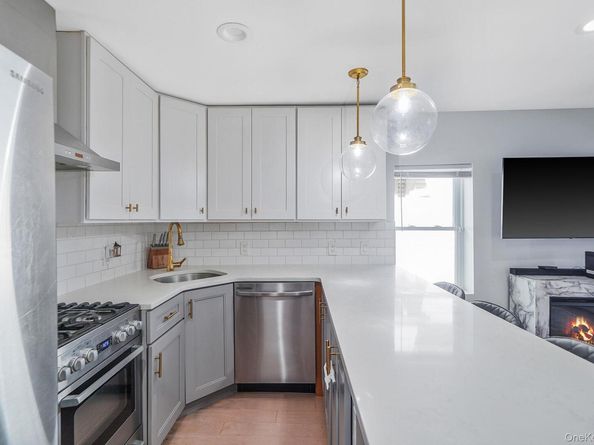 252 Arthur Street, Freeport NY 11520