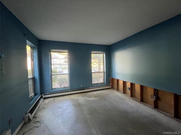 31 Bleakley Drive, Peekskill NY 10566