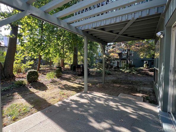 31 Bleakley Drive, Peekskill NY 10566