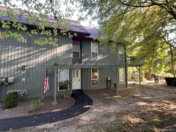 31 Bleakley Drive, Peekskill NY 10566