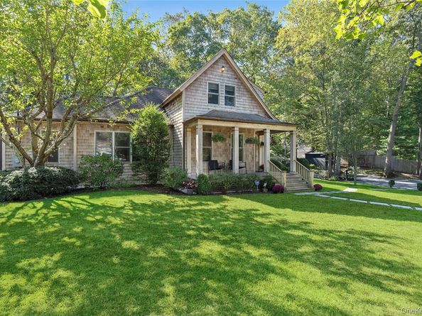 3 Breezy Point Road, Wading River NY 11792