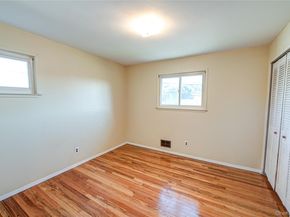 635 S Wellwood Avenue, Lindenhurst NY 11757