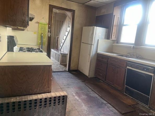 8535 115th Street, Richmond Hill North NY 11418