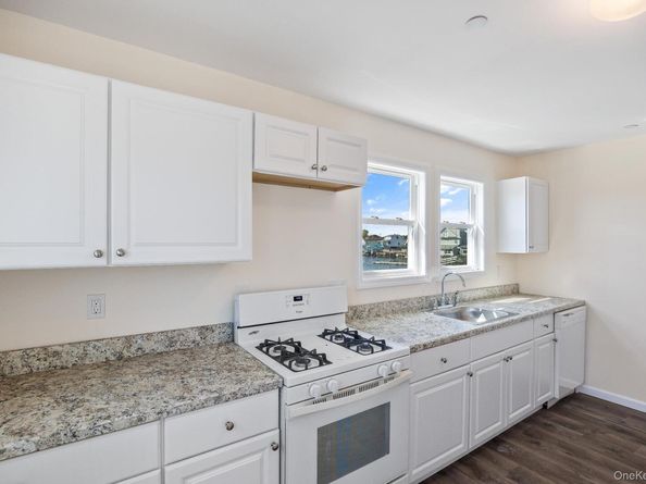 41 West Avenue, Lawrence NY 11559