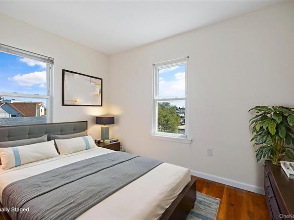 41 West Avenue, Lawrence NY 11559