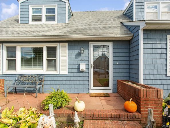 227 Sunset Avenue, Island Park NY 11558