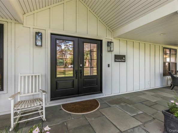 4 Treeview Drive, Melville NY 11747