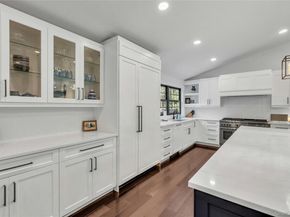 4 Treeview Drive, Melville NY 11747