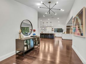 4 Treeview Drive, Melville NY 11747