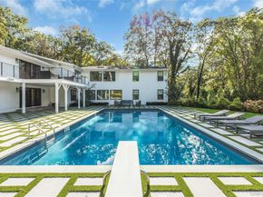 4 Treeview Drive, Melville NY 11747