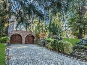 10 Soundview Crest, Manhasset NY 11030
