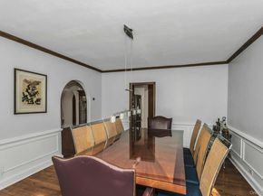 10 Soundview Crest, Manhasset NY 11030